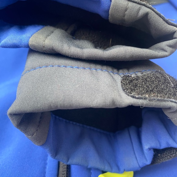 Snozu Softshell Jacket - Picture 5 of 6